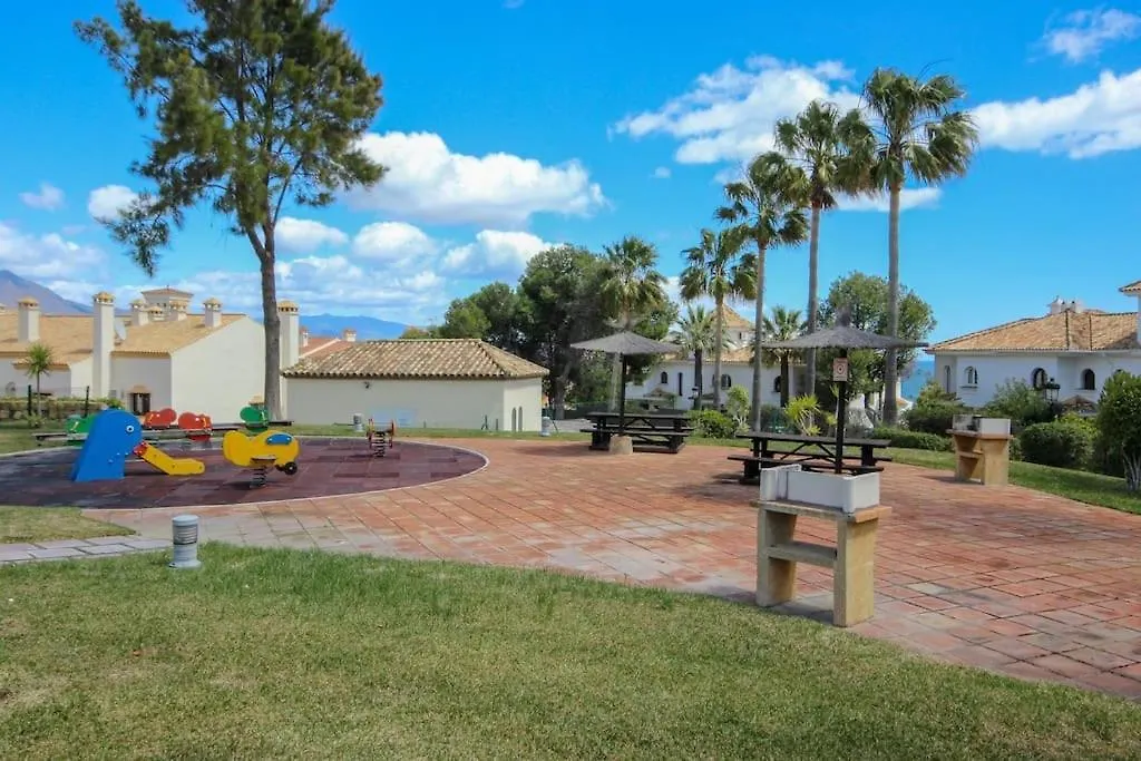 2 Bedrooms Sea And Pool View Apt In Duquesa Golf & Gardens Manilva Castillo de Sabinillas