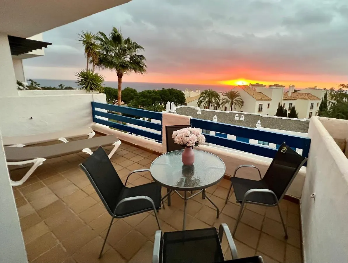Apartman 2 Bedrooms Sea And Pool View Apt In Duquesa Golf & Gardens Manilva Castillo de Sabinillas