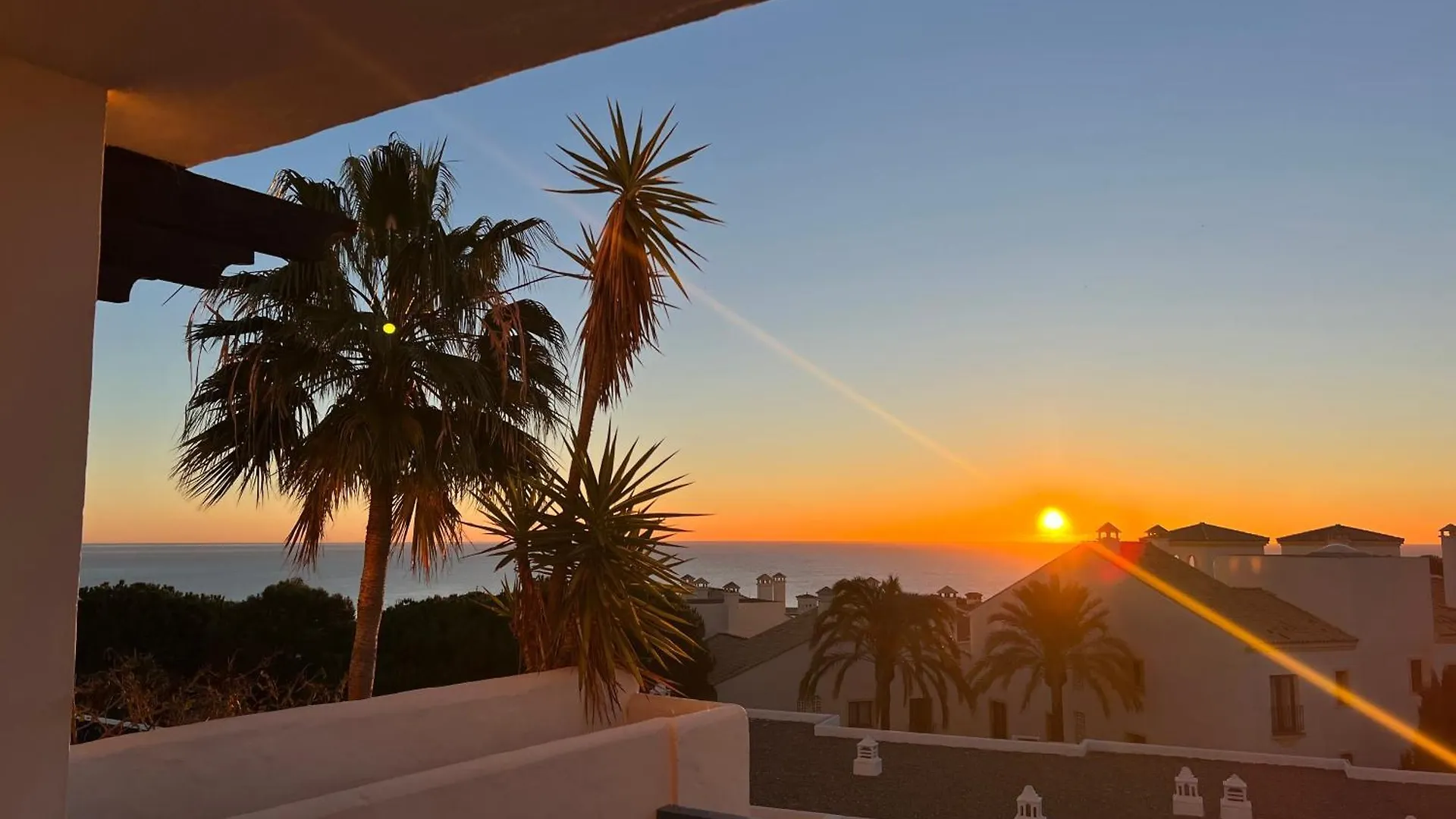 2 Bedrooms Sea And Pool View Apt In Duquesa Golf & Gardens Manilva Castillo de Sabinillas